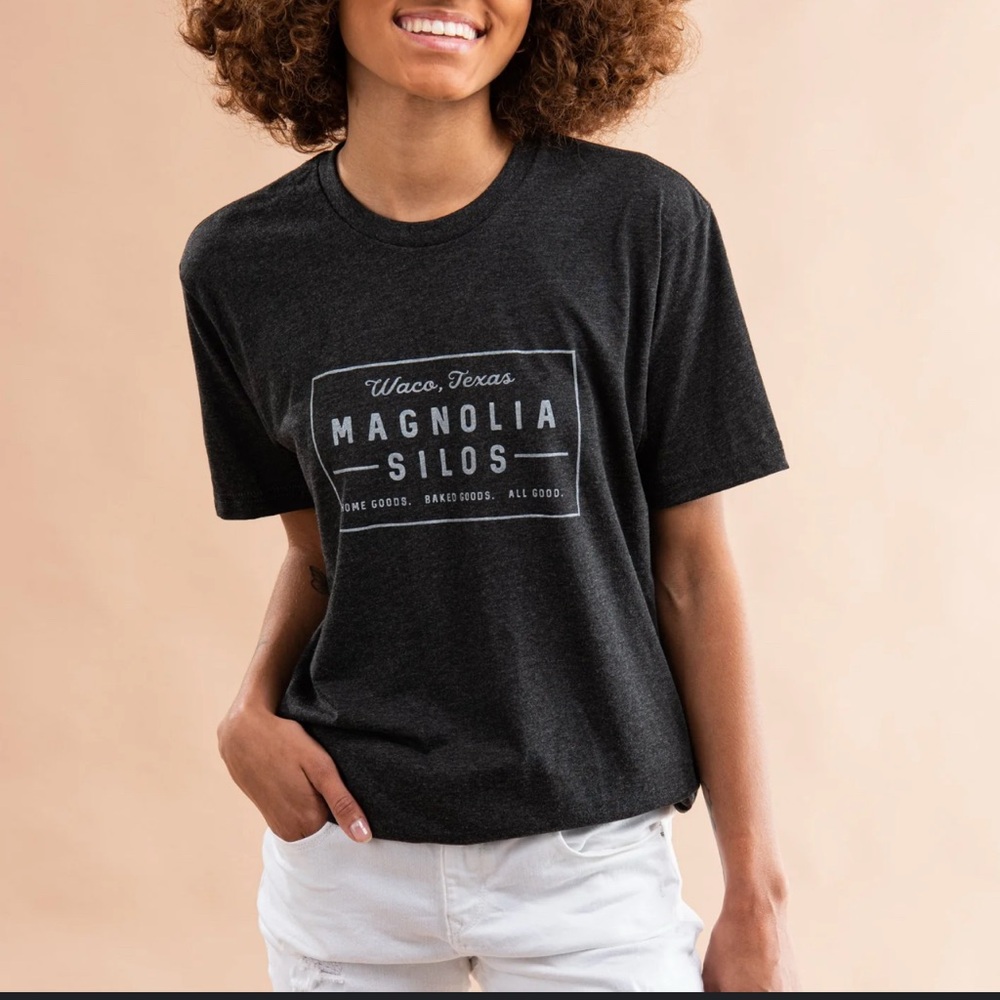 Magnolia Joanna Gaines Silos Mural Super Soft Dark Gray/Black Shirt in Small